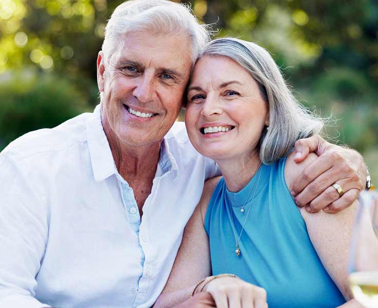 Senior couple enjoying together - meet seniors